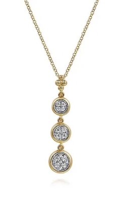 BUJUKAN GRADUATED DIAMOND CLUSTER PENDANT